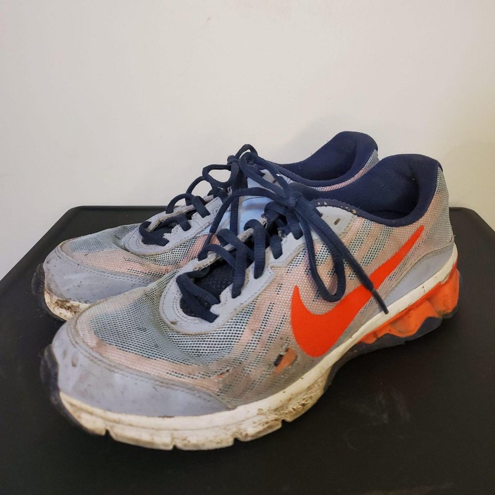 Womens Nike Size 9 Running Shoes